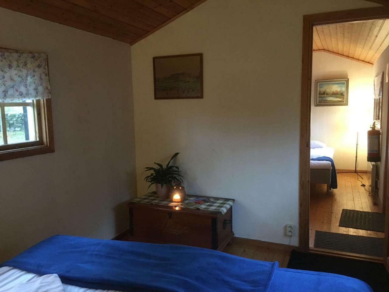 Rosenborgs Friluftspensionat Färjestaden Esterno foto